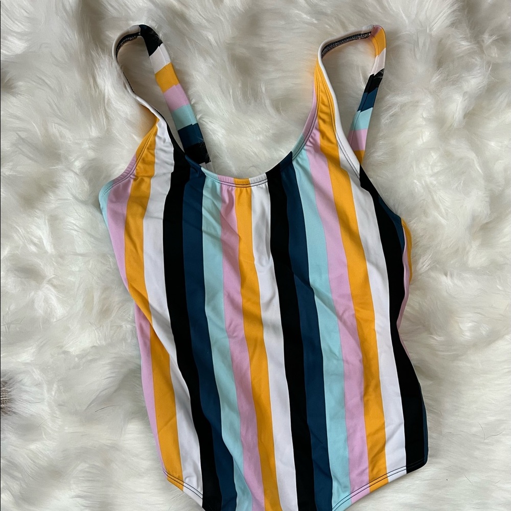 Womens size M bathing suit